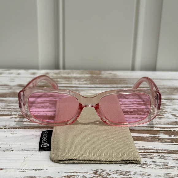 Retro Vintage Pink Rectangular Sunglasses - Picture 2 of 7